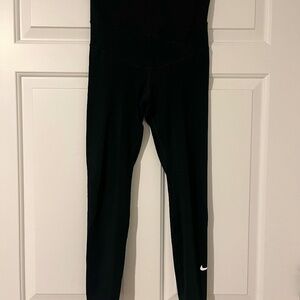 Nike | Maternity High-Waisted Leggings Black | Size S